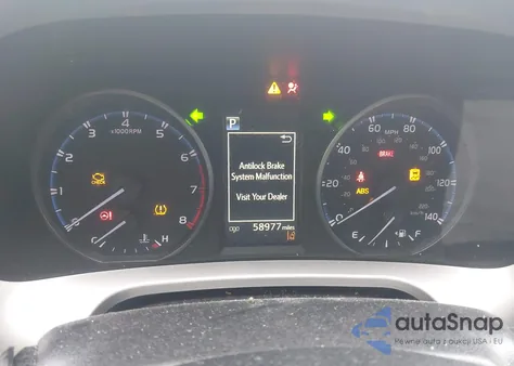 2018 Toyota Rav4 Xle from USA, damaged, VIN JTMRFREV3JJ736487